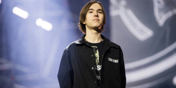 今日赛果及明日赛程：恭喜V5、BLG取得胜利